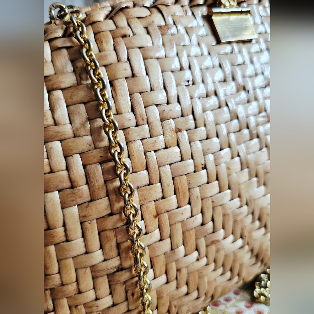 1970's Walborg Rattan Purse. Woven rattan purse. Vintage purse. - Picture 8 of 14